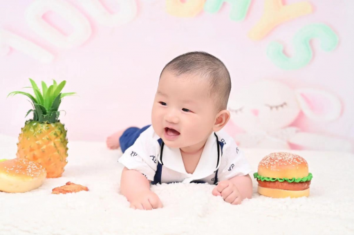 衡水宝宝在妈妈肚子里
